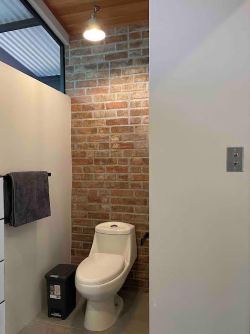 Industrial Studio With Private Jacuzzi Увита Екстериор снимка